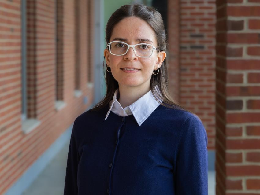 Afsaneh Mahanipour headshot 